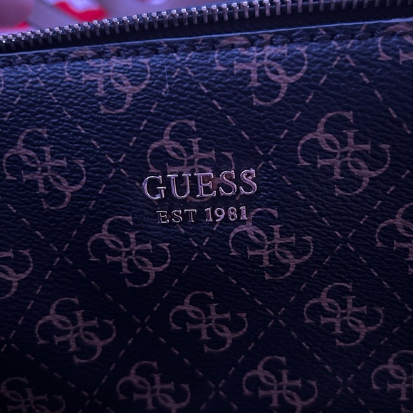 Rylan Monogram, Guess Top Zip Tote - Picture 9 of 11